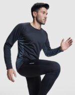 SHANGHAI LONG SLEEVE TECH TEE - Image 7